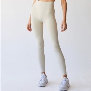 Set Active Oat Milk Sculptflex Leggings